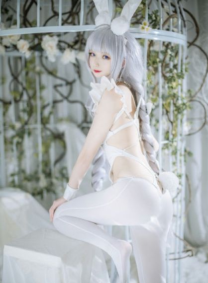 欧美老妇裸b_蓝光在线播放观看
