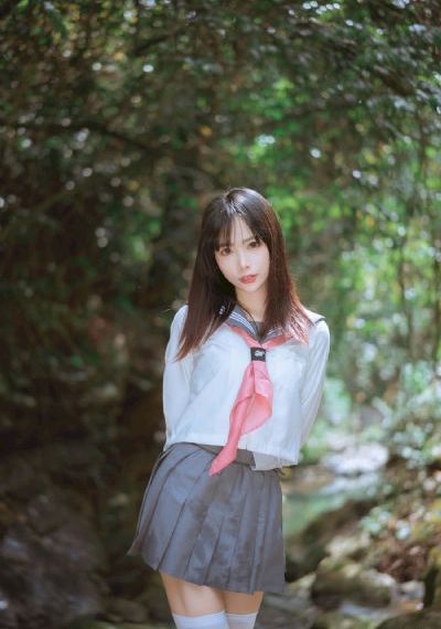 欧美熟艳星evakarera_高清版完整版未删减
