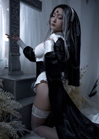 欧美妻子撸啧啧撸_迅雷在线观看